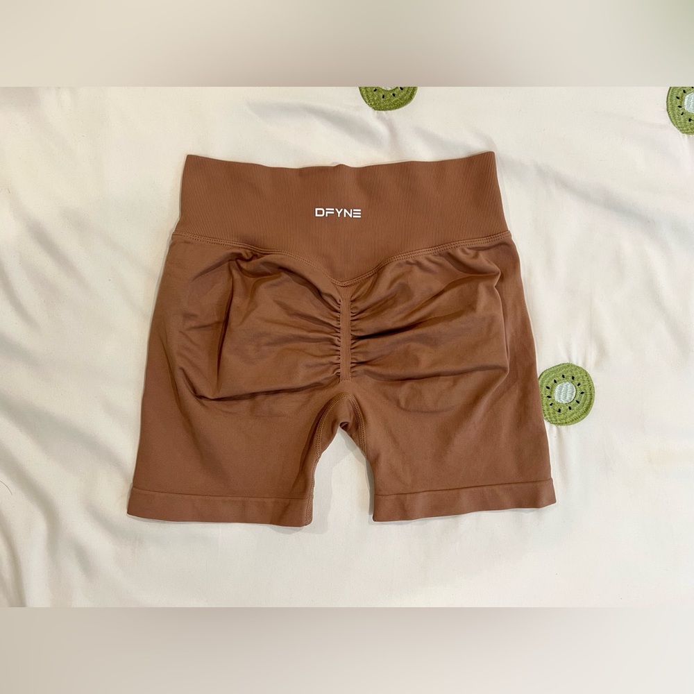 Dfyne | Dynamic Shorts 4.5", Tawny Brown, S